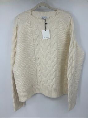 NWT Crescent Women’s Cream Cable Knit Crewneck Sweater Size Large